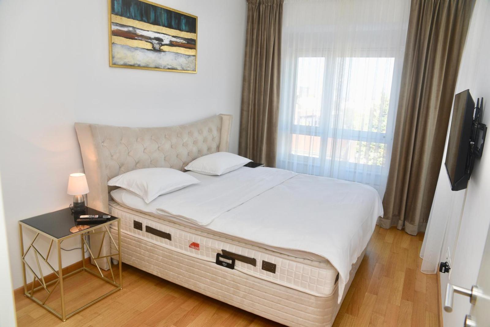 The Main Square Apartments Banja Luka Szoba fotó